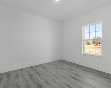 14889 Sw 24th Circle - Photo Thumbnail 16