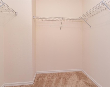 3641 Seneca Club Loop - Photo Thumbnail 20