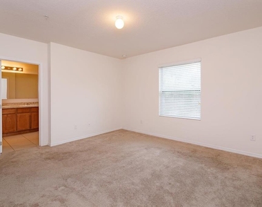 3641 Seneca Club Loop - Photo Thumbnail 17