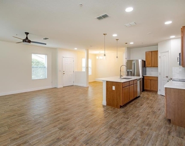 3641 Seneca Club Loop - Photo Thumbnail 13
