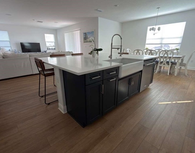 1656 Pyramid Hill Street - Photo Thumbnail 18