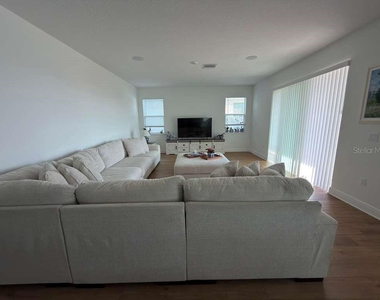 1656 Pyramid Hill Street - Photo Thumbnail 26