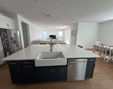 1656 Pyramid Hill Street - Photo Thumbnail 22