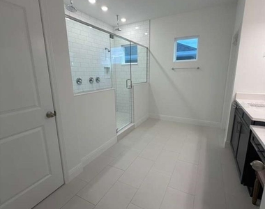 1656 Pyramid Hill Street - Photo Thumbnail 31
