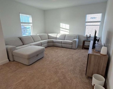 1656 Pyramid Hill Street - Photo Thumbnail 8