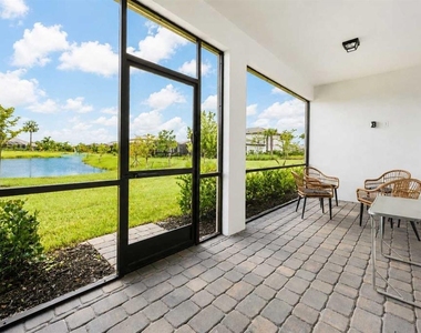 10383 Maddox Lane - Photo Thumbnail 32