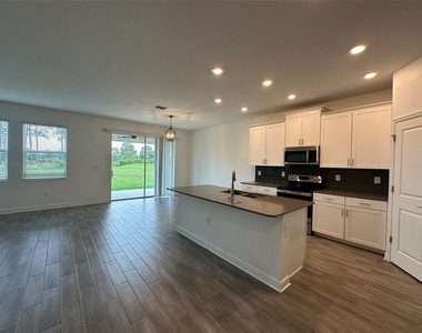 5632 Quiet Palm Loop - Photo Thumbnail 6