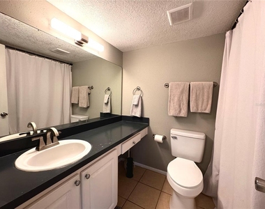 120 Blue Point Way - Photo Thumbnail 8