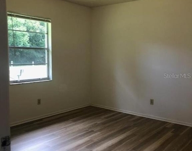 1175 W 16th Street - Photo Thumbnail 8