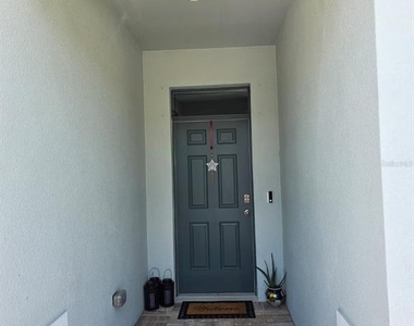 9074 Orchid Reserve Circle - Photo Thumbnail 3
