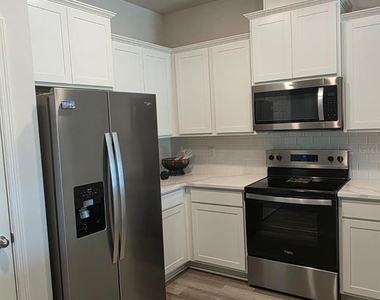 9074 Orchid Reserve Circle - Photo Thumbnail 5