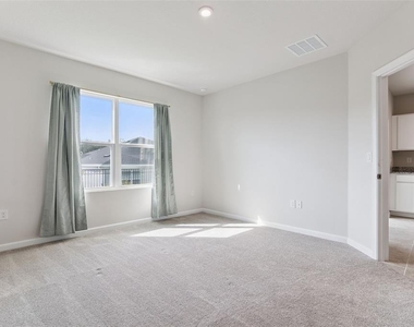 1206 Port Blue Way - Photo Thumbnail 13