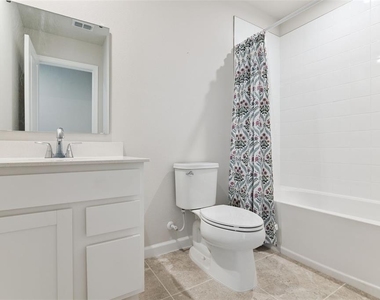 1206 Port Blue Way - Photo Thumbnail 22