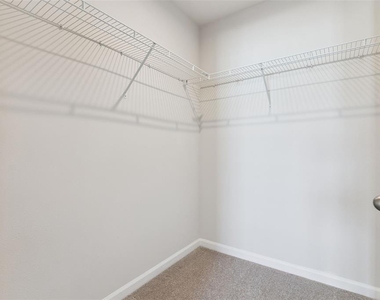 1206 Port Blue Way - Photo Thumbnail 15