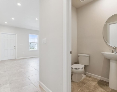1206 Port Blue Way - Photo Thumbnail 3