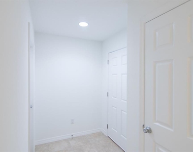 175 Plain View Drive - Photo Thumbnail 2