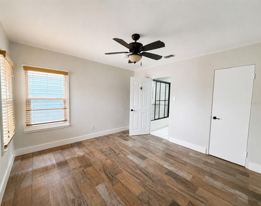 1224 S Central Avenue - Photo Thumbnail 12