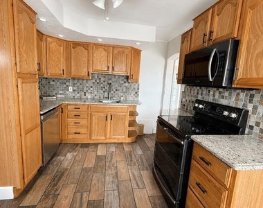 1224 S Central Avenue - Photo Thumbnail 5