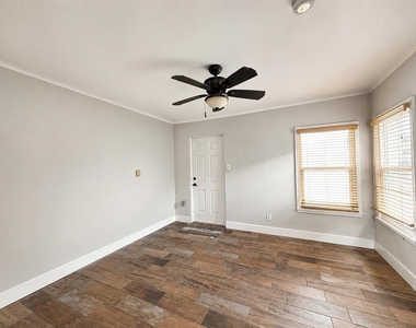 1224 S Central Avenue - Photo Thumbnail 11