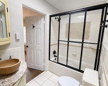 1224 S Central Avenue - Photo Thumbnail 10