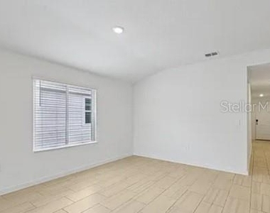 71 Ararat Drive - Photo Thumbnail 4