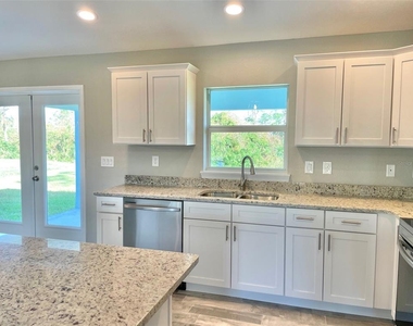 11956 Waterman Ave - Photo Thumbnail 4