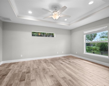 315 Sweetwater Drive - Photo Thumbnail 16