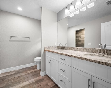 315 Sweetwater Drive - Photo Thumbnail 20