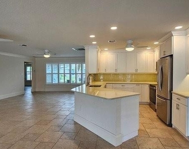 2871 Coral Way - Photo Thumbnail 19