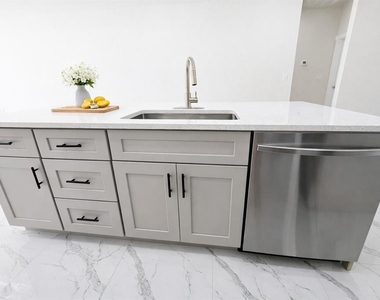 4816 24th Street Sw - Photo Thumbnail 5