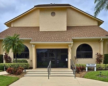 8445 Charter Club Circle - Photo Thumbnail 13
