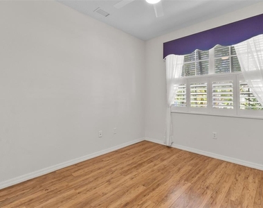9486 Hawk Nest Lane - Photo Thumbnail 29