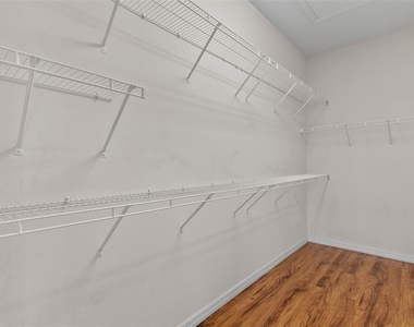 9486 Hawk Nest Lane - Photo Thumbnail 25