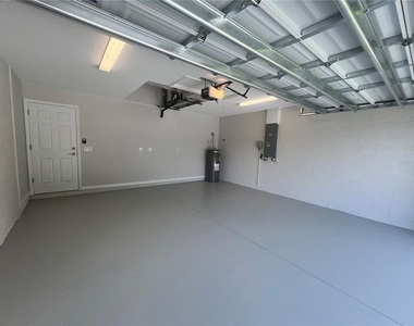4895 Las Almanos Avenue - Photo Thumbnail 29