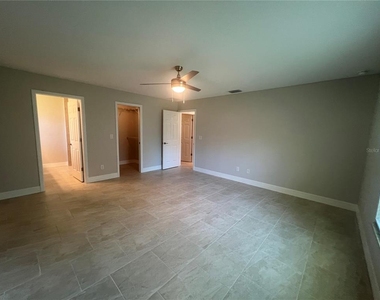 4895 Las Almanos Avenue - Photo Thumbnail 19