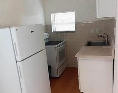 420 Adelia Avenue - Photo Thumbnail 5