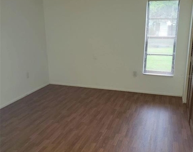 3949 Liberty Avenue - Photo Thumbnail 6