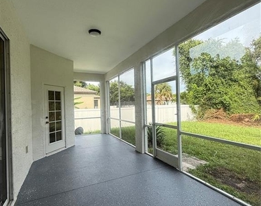 3466 Mayflower Terrace - Photo Thumbnail 20