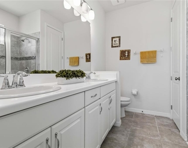 5517 Summit Glen - Photo Thumbnail 27