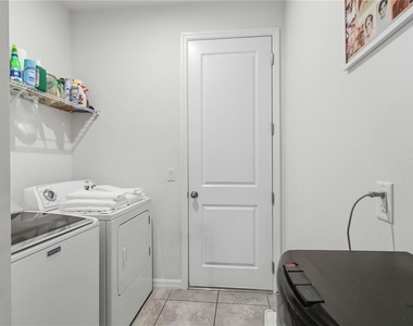 5517 Summit Glen - Photo Thumbnail 21