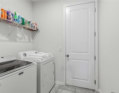5517 Summit Glen - Photo Thumbnail 20