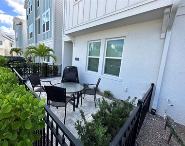 2328 Lindstrom Street - Photo Thumbnail 20