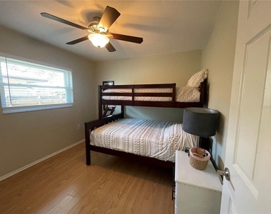 1774 Mova Street - Photo Thumbnail 18