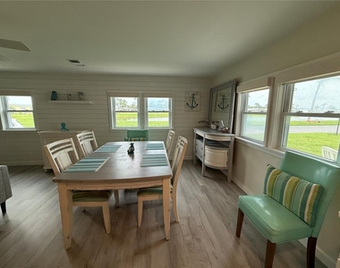 637 Los Altos - Photo Thumbnail 5