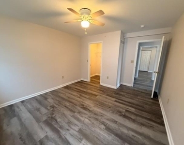 2133 Hidden Meadows Avenue - Photo Thumbnail 29