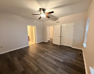 2133 Hidden Meadows Avenue - Photo Thumbnail 15