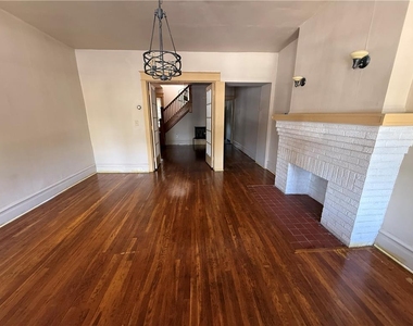 823 Main Street - Photo Thumbnail 3