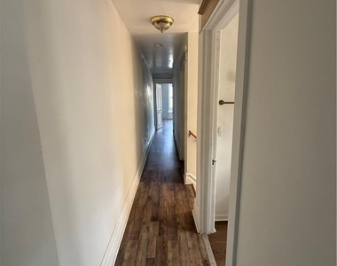 823 Main Street - Photo Thumbnail 15