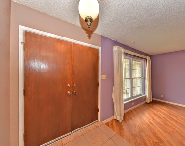8512 Shaver Drive - Photo Thumbnail 23