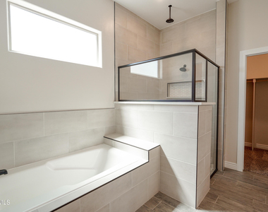 13368 Emerald Glass Drive - Photo Thumbnail 26